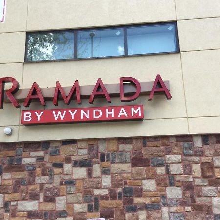 Hotel Ramada By Wyndham Bronx Terminal New York Exterior foto